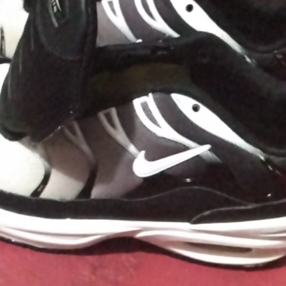 Boys sneakers